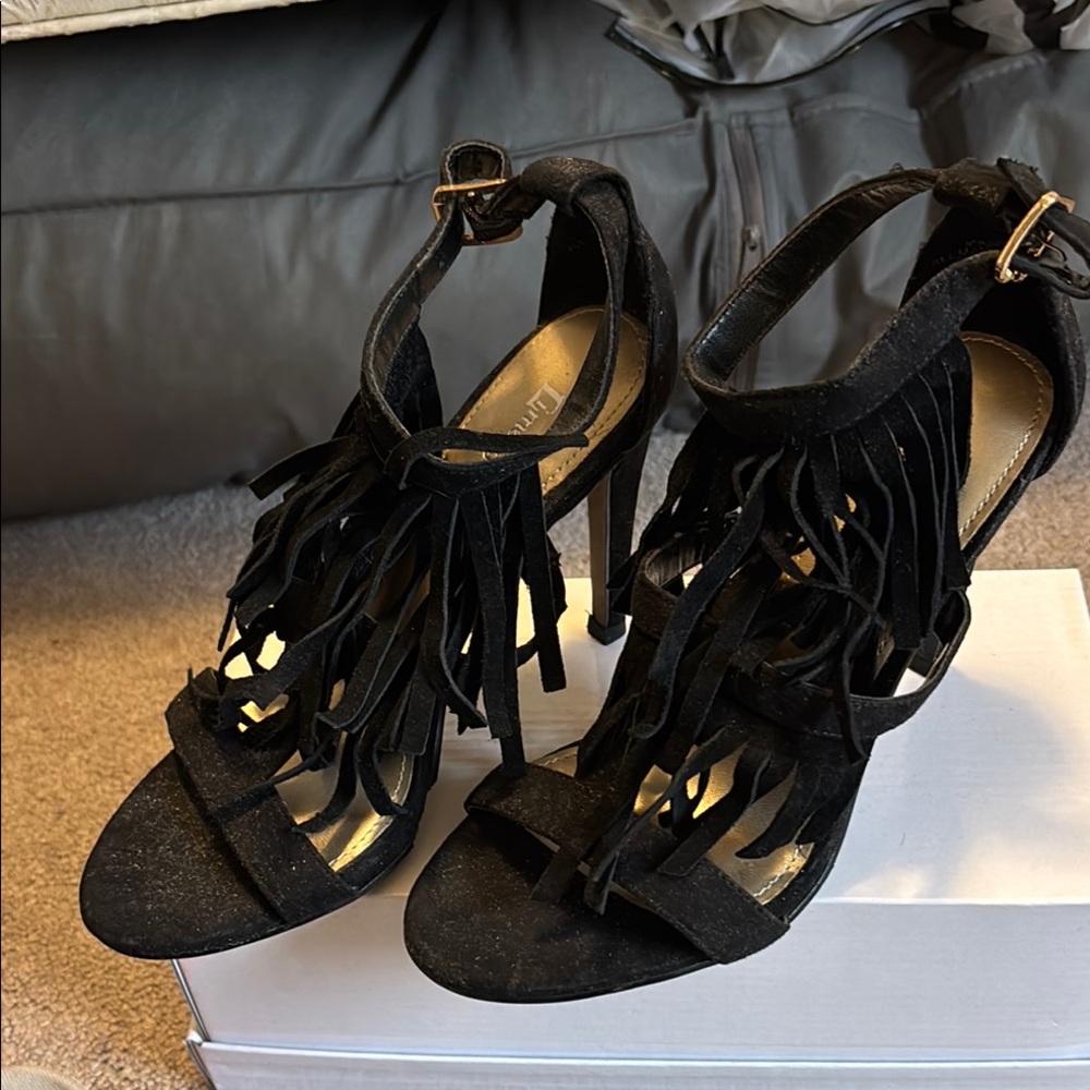 Elegant Black Fringe Sandals